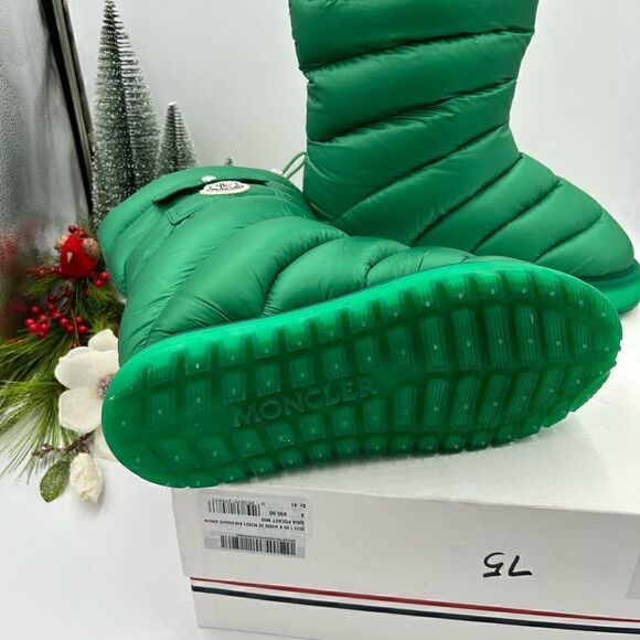 SOLD!!!!!!!   Women’s Moncler Gaia pocket snow boots size 41 - Picture 10 of 12